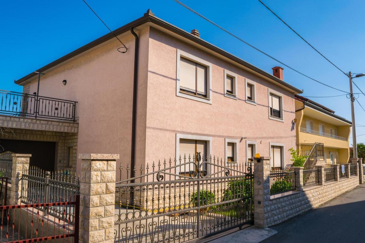 Gina Apartment Rijeka Ngoại thất bức ảnh
